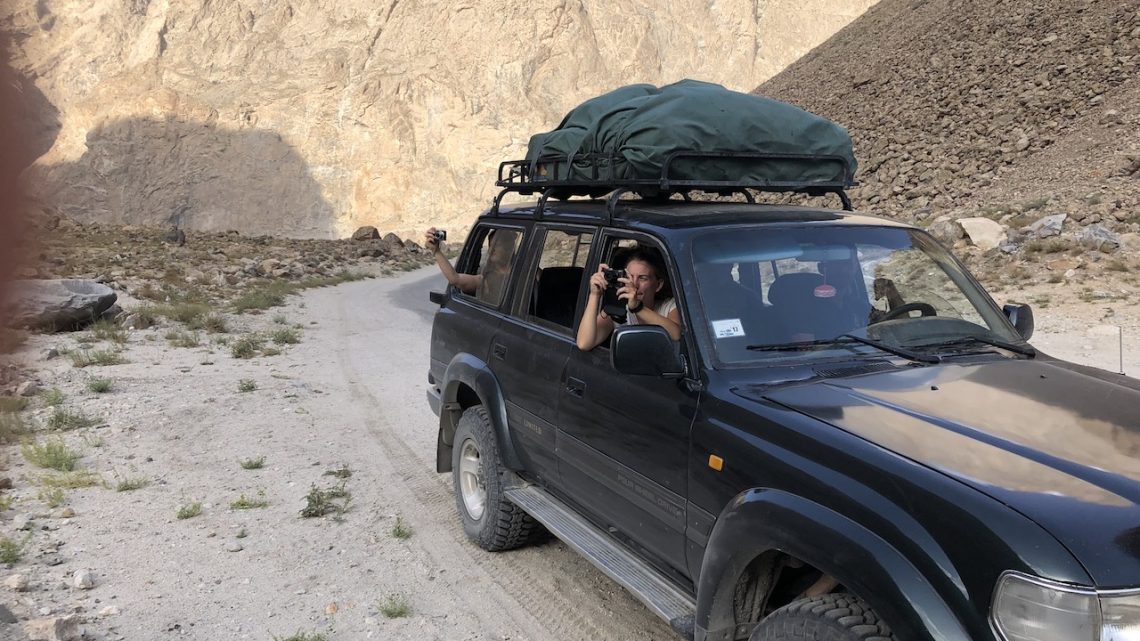 Jeepgeruckel im Panj Tal … immer entlang der afghanischen Grenze